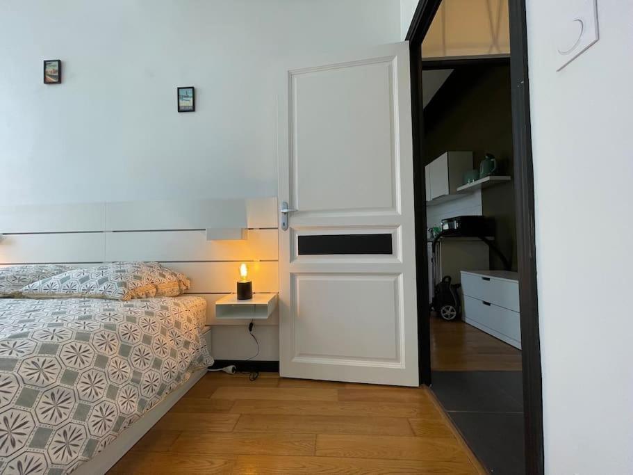 L'Appartement Tomey Avec Parking Carcassonne Dış mekan fotoğraf