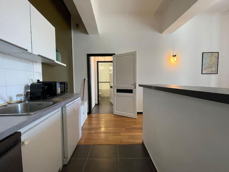 L'Appartement Tomey Avec Parking Carcassonne Dış mekan fotoğraf